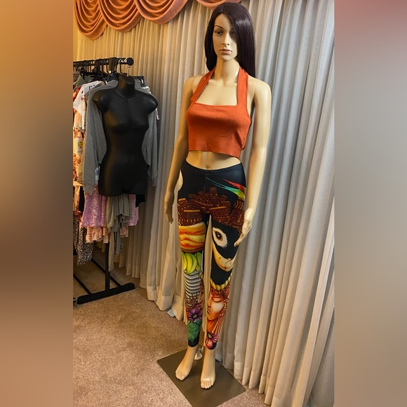 Callie Lives Pants - BOUTIQUE Callie Lives Toucan Native Island Leggings - One Size